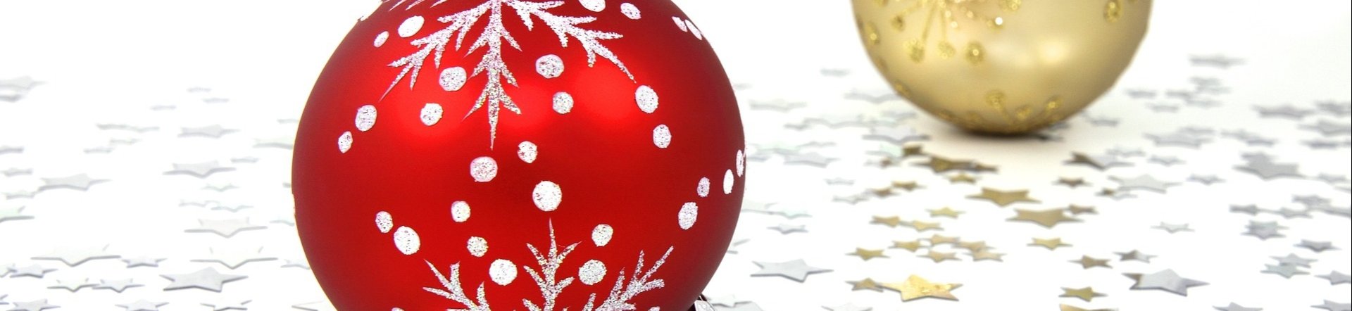 Christbaumkugeln © Pixabay (PublicDomainPictures)