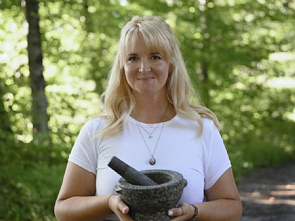 Fräulein Grün berichtet über die Eibischwurzel